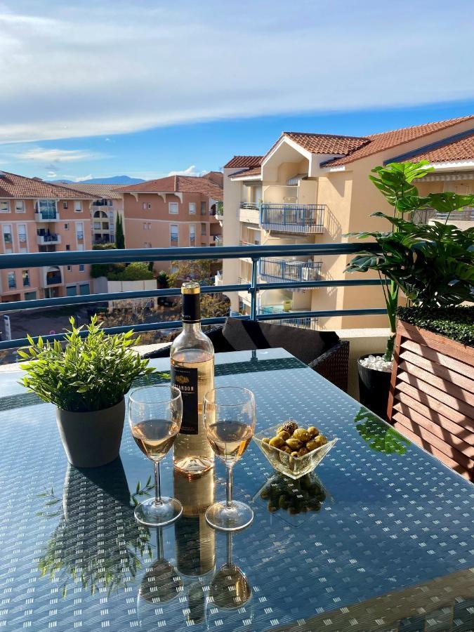 Port-Frejus, Le Paladien, Appartement 2 Pieces Climatise, Terrasse & Parking Dış mekan fotoğraf