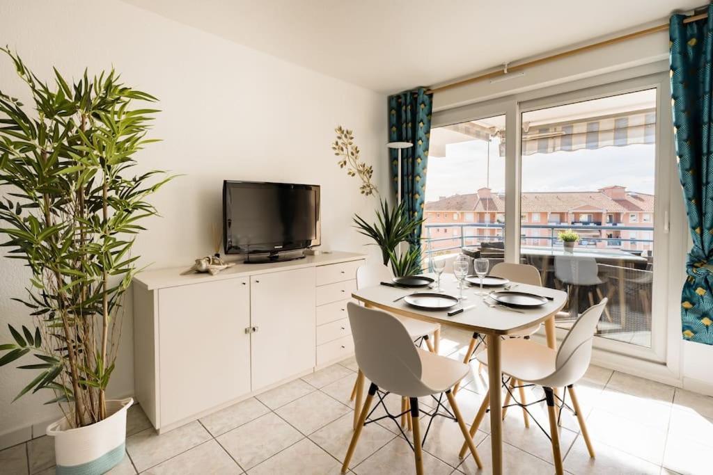 Port-Frejus, Le Paladien, Appartement 2 Pieces Climatise, Terrasse & Parking Dış mekan fotoğraf