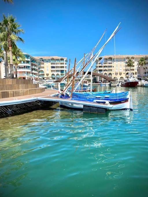 Port-Frejus, Le Paladien, Appartement 2 Pieces Climatise, Terrasse & Parking Dış mekan fotoğraf