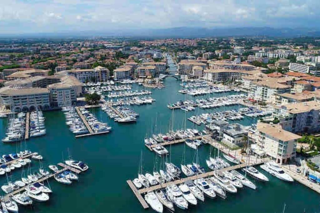 Port-Frejus, Le Paladien, Appartement 2 Pieces Climatise, Terrasse & Parking Dış mekan fotoğraf