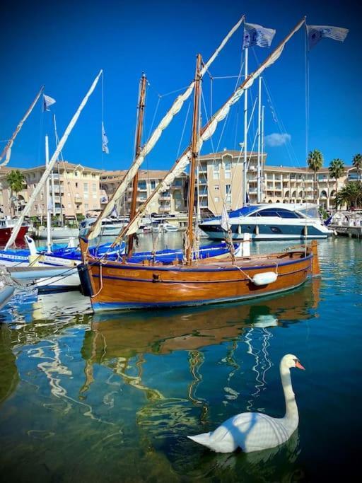 Port-Frejus, Le Paladien, Appartement 2 Pieces Climatise, Terrasse & Parking Dış mekan fotoğraf